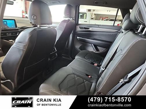 2025 Volkswagen Atlas Cross Sport 2.0T SE w/Technology 4MOTION