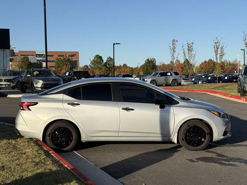2021 Nissan Versa 1.6 S