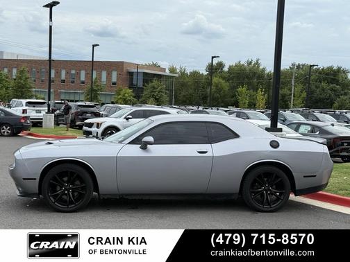 2016 Dodge Challenger SXT