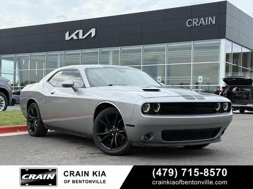 2016 Dodge Challenger SXT