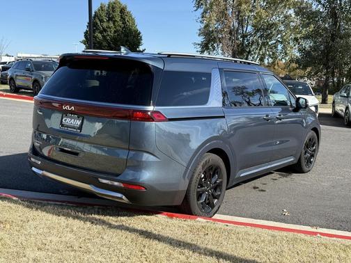 2024 Kia Carnival SX