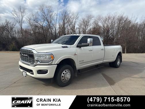 2022 RAM 3500 Limited Crew Cab 4x4 8' Box