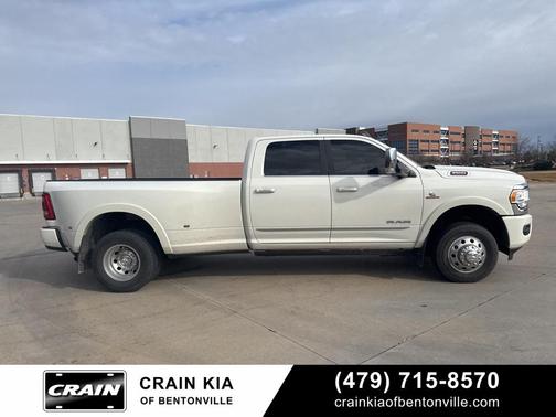 2022 RAM 3500 Limited Crew Cab 4x4 8' Box