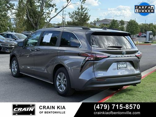 2021 Toyota Sienna LE