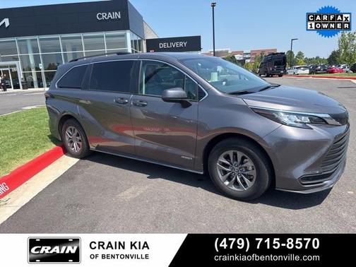 2021 Toyota Sienna LE