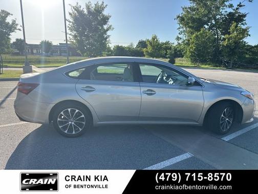 2017 Toyota Avalon XLE Premium