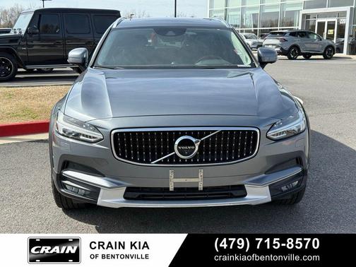 2017 Volvo V90 Cross Country T6