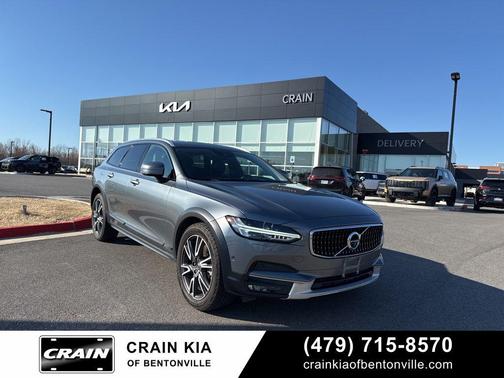 2017 Volvo V90 Cross Country T6