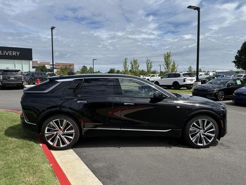 2024 Cadillac LYRIQ Luxury