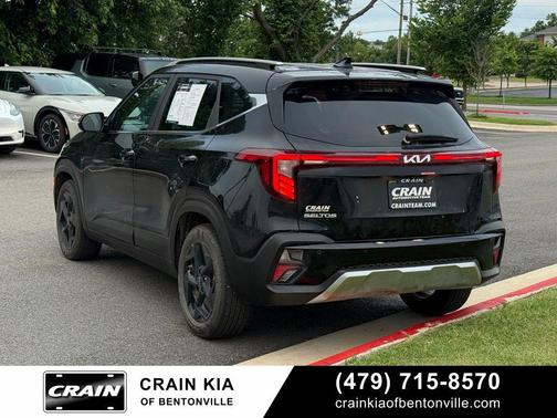 Fusion Black 2026 Kia Seltos EX