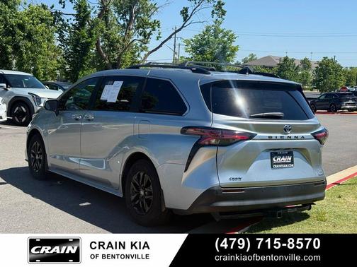 Celestial Silver Metallic 2022 Toyota Sienna XLE