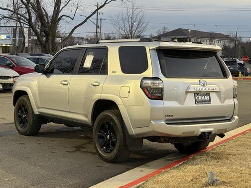 2024 Toyota 4Runner SR5