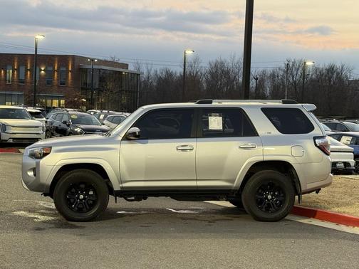2024 Toyota 4Runner SR5