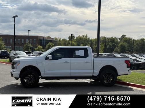 2022 Ford F-150 Lightning Platinum