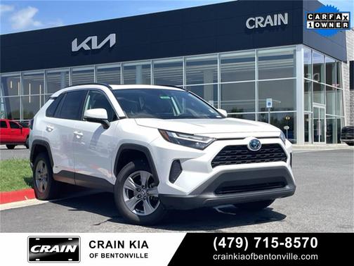 2022 Toyota RAV4 Hybrid XLE