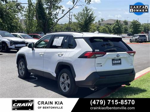2022 Toyota RAV4 Hybrid XLE