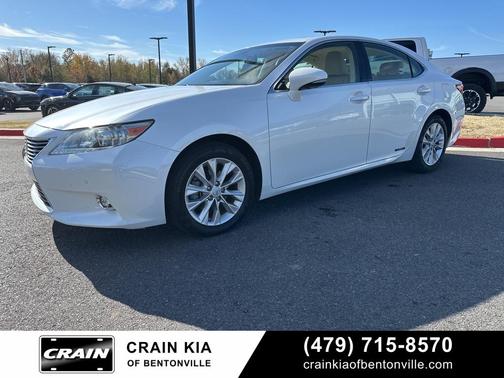 2015 Lexus ES 300h Base