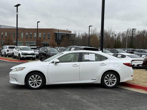 2015 Lexus ES 300h Base