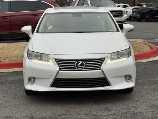 2015 Lexus ES 300h Base