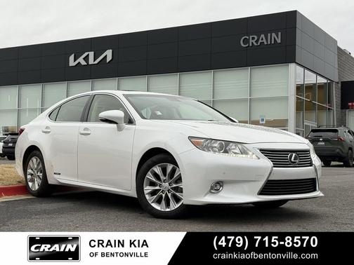 2015 Lexus ES 300h Base