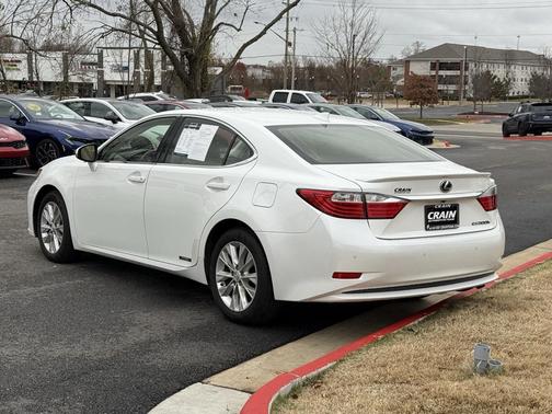 2015 Lexus ES 300h Base