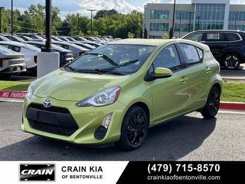 2016 Toyota Prius c One