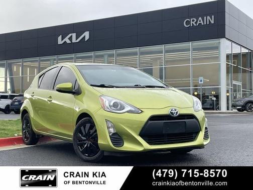 2016 Toyota Prius c One