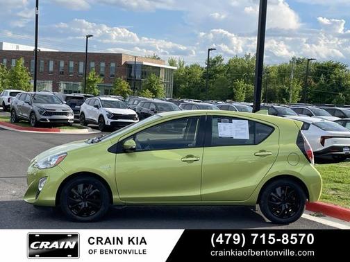 2016 Toyota Prius c One