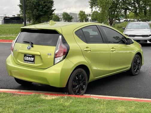 2016 Toyota Prius c One