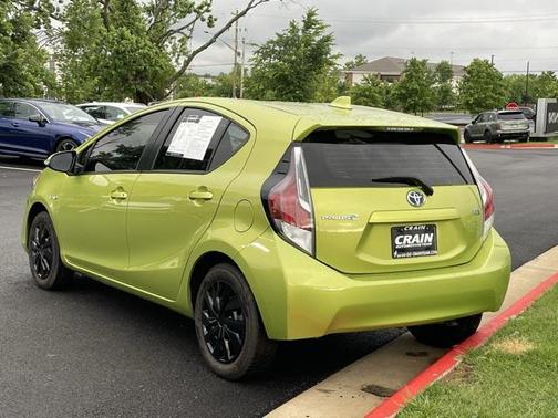 2016 Toyota Prius c One