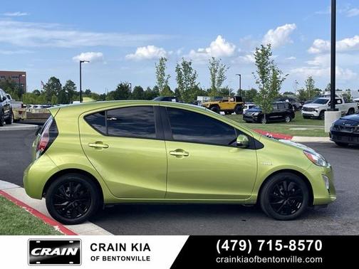 2016 Toyota Prius c One