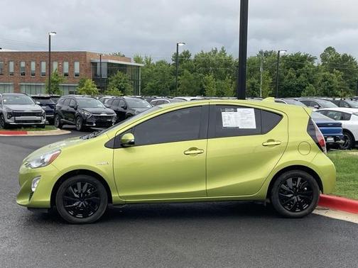 2016 Toyota Prius c One