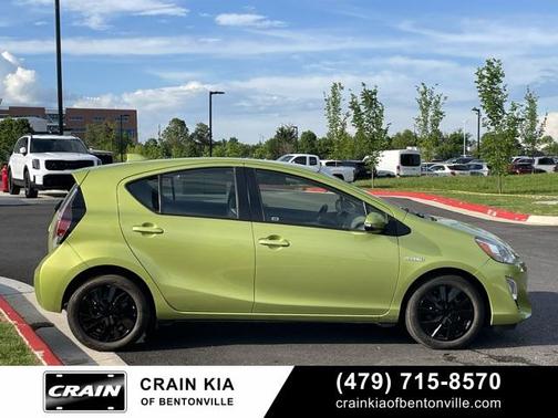2016 Toyota Prius c One