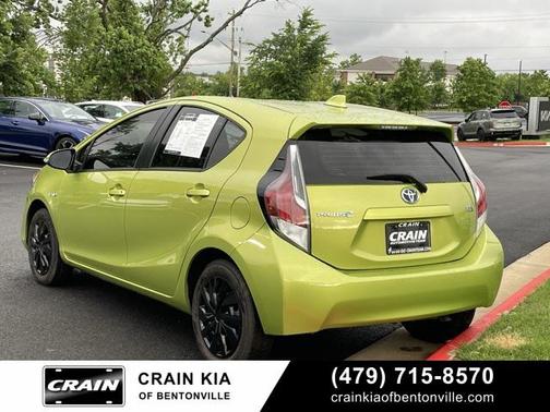 2016 Toyota Prius c One