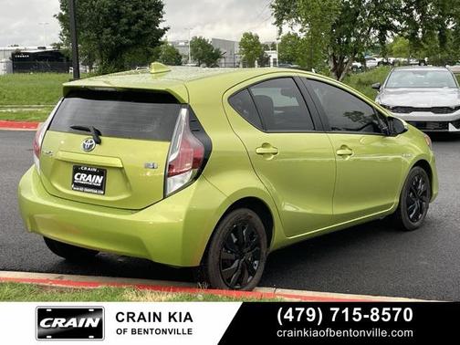 2016 Toyota Prius c One