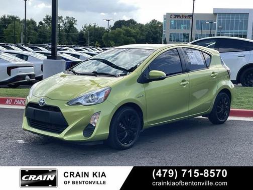 2016 Toyota Prius c One