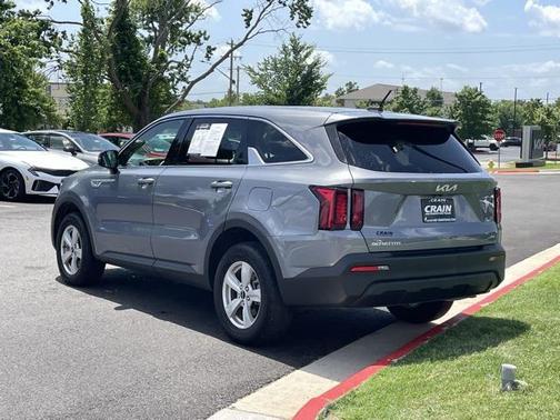 2023 Kia Sorento LX