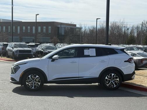 2025 Kia Sportage EX