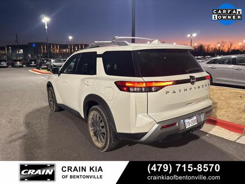 2022 Nissan Pathfinder SL 4WD