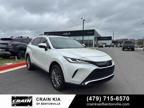 2022 Toyota Venza XLE