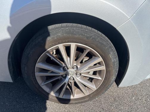 2015 Toyota Corolla LE Plus