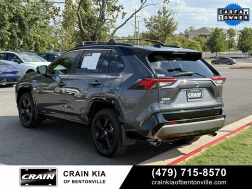 2021 Toyota RAV4 Hybrid SE