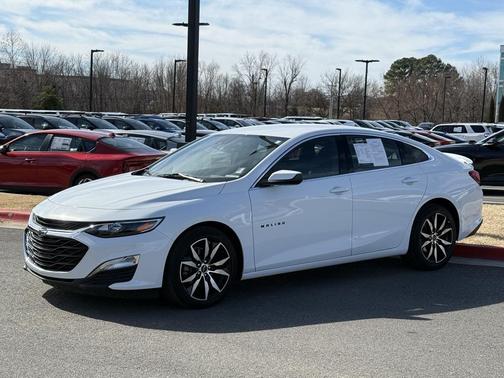 2024 Chevrolet Malibu FWD RS