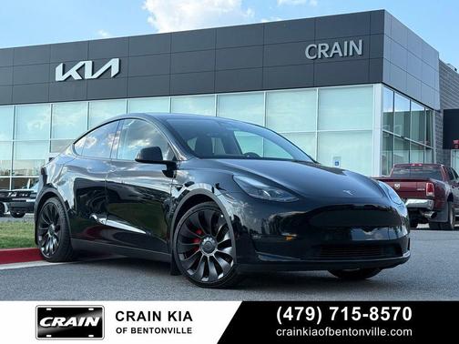 Solid Black 2022 Tesla Model Y Performance