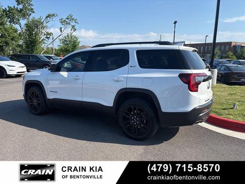 Summit White 2023 GMC Acadia FWD SLT