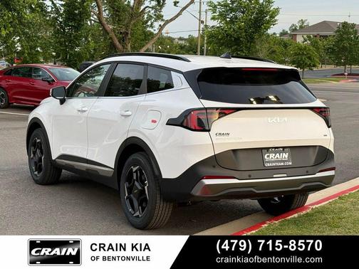 Glacial White Pearl 2026 Kia Sportage EX
