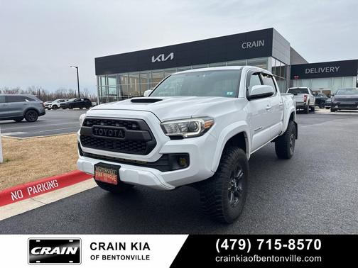 2017 Toyota Tacoma TRD Sport