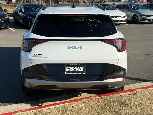 Glacial White Pearl 2026 Kia Sportage SX-Prestige