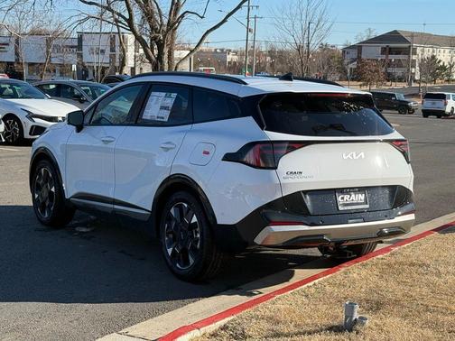 Glacial White Pearl 2026 Kia Sportage SX-Prestige