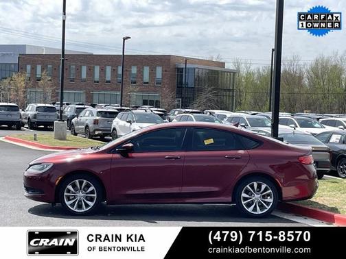2015 Chrysler 200 S